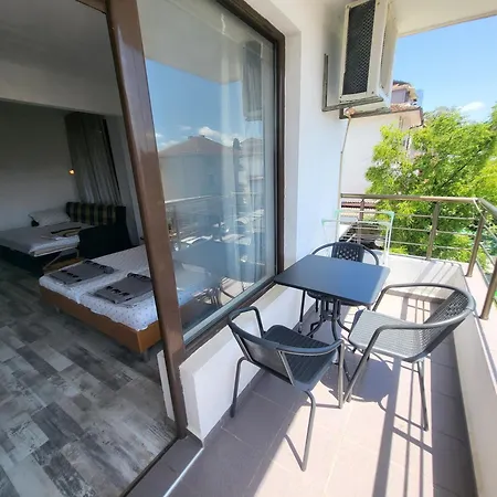 Globus Pensionat Kiten (Burgas)