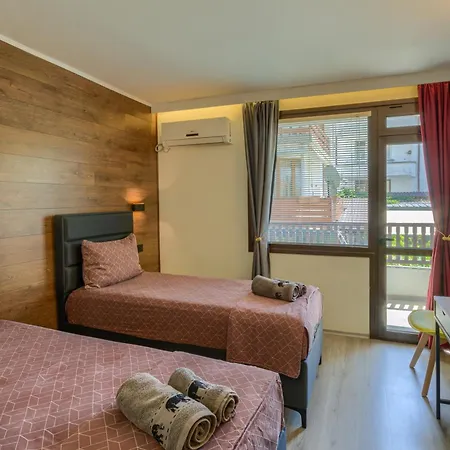 Globus Penzion Kiten (Burgas)