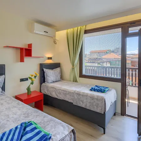 Globus Kiten (Burgas)