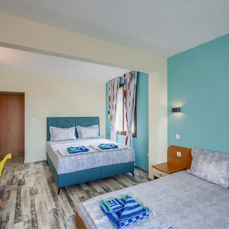 Globus Kiten (Burgas)