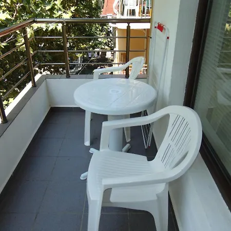 Globus Pensionat Kiten (Burgas)