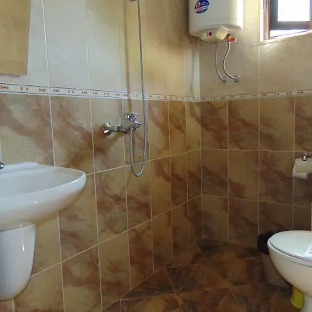 Globus Pensionat Kiten (Burgas)