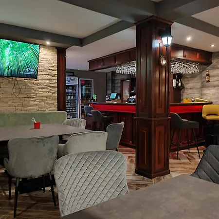 Globus בית הארחה קיטן