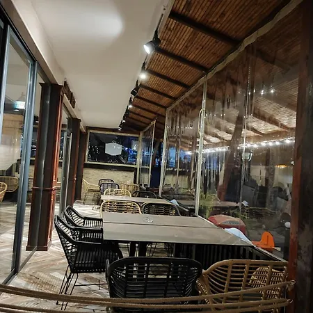 Globus בית הארחה קיטן