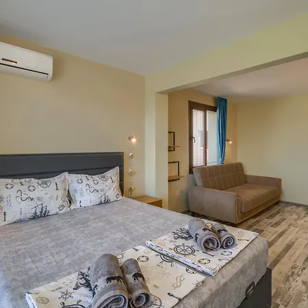 Globus Kiten (Burgas)
