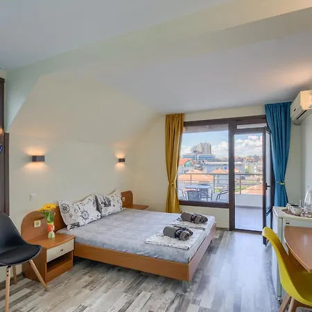 Globus Kiten (Burgas)