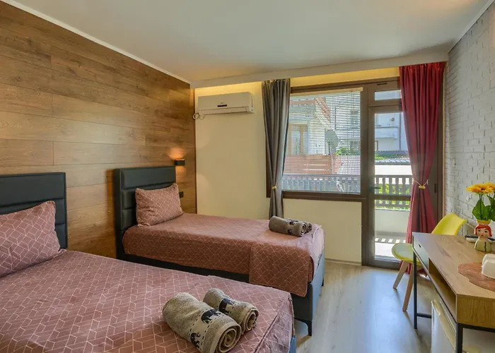 Globus Πανσιόν Kiten (Burgas)